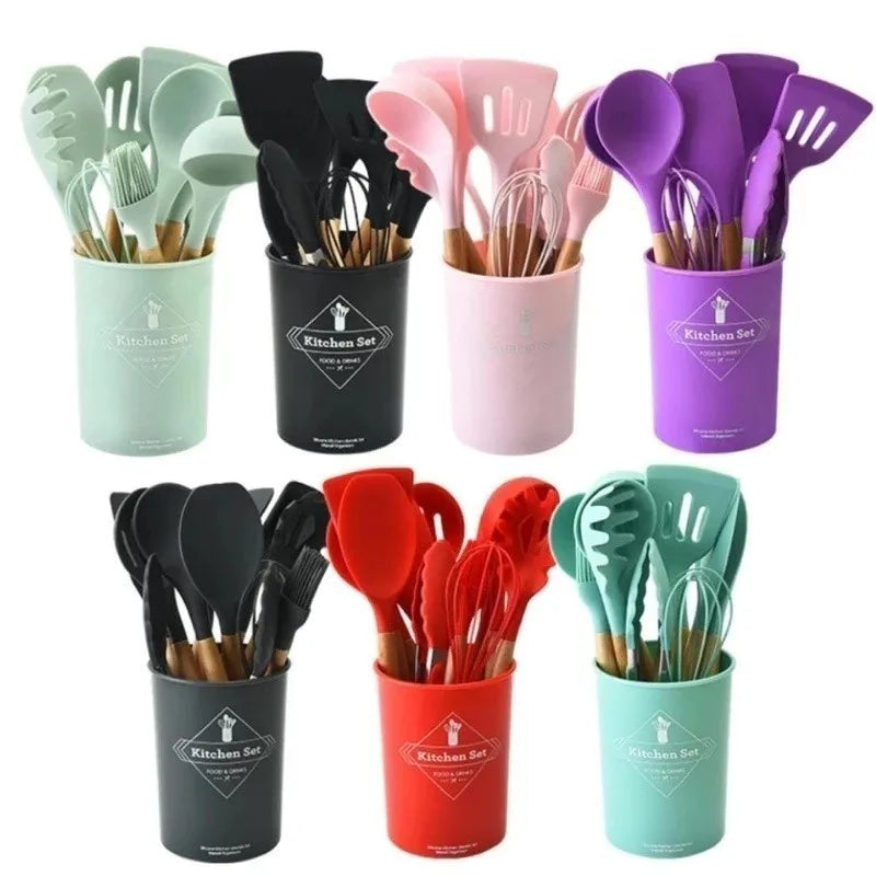 Kit 12 Utensílios De Cozinha Em Silicone E Cabo De Madeira Semi Profissional